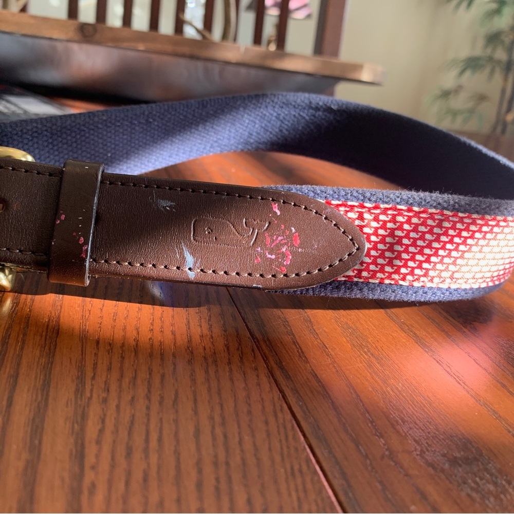 Red Whale Vineyard Vines belt - 32